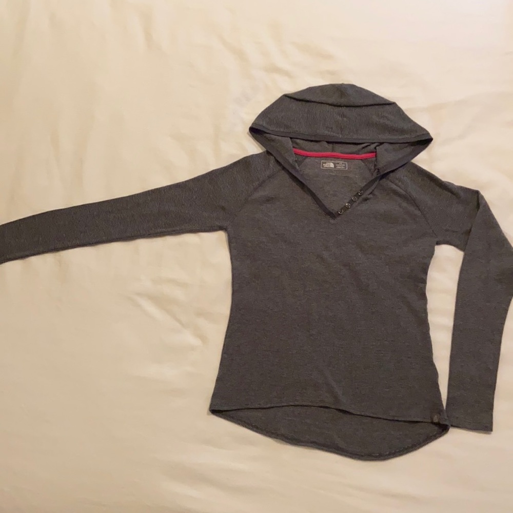 M/M North Face gray hooded sweatshirt that is lightweight and comfortable.